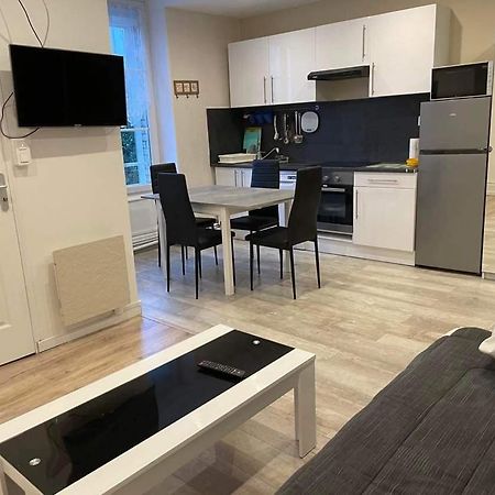Appart Meuble 45M2 Calme Et Lumineux Au Continental 维泰勒 外观 照片
